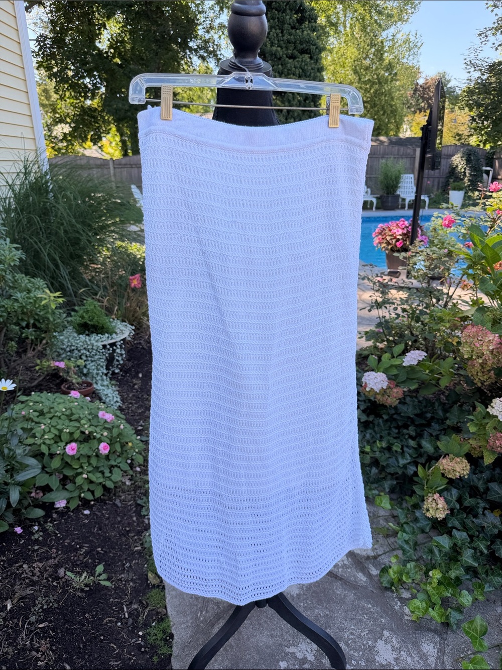 Vince White Open Knit Crochet Midi Skirt Size M Minimalist
